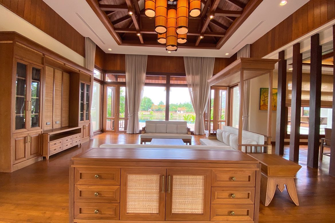4 Bedroom House for sale-P-PHS996