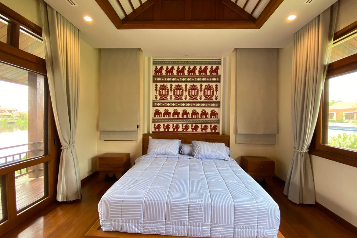 4 Bedroom House for sale-P-PHS996