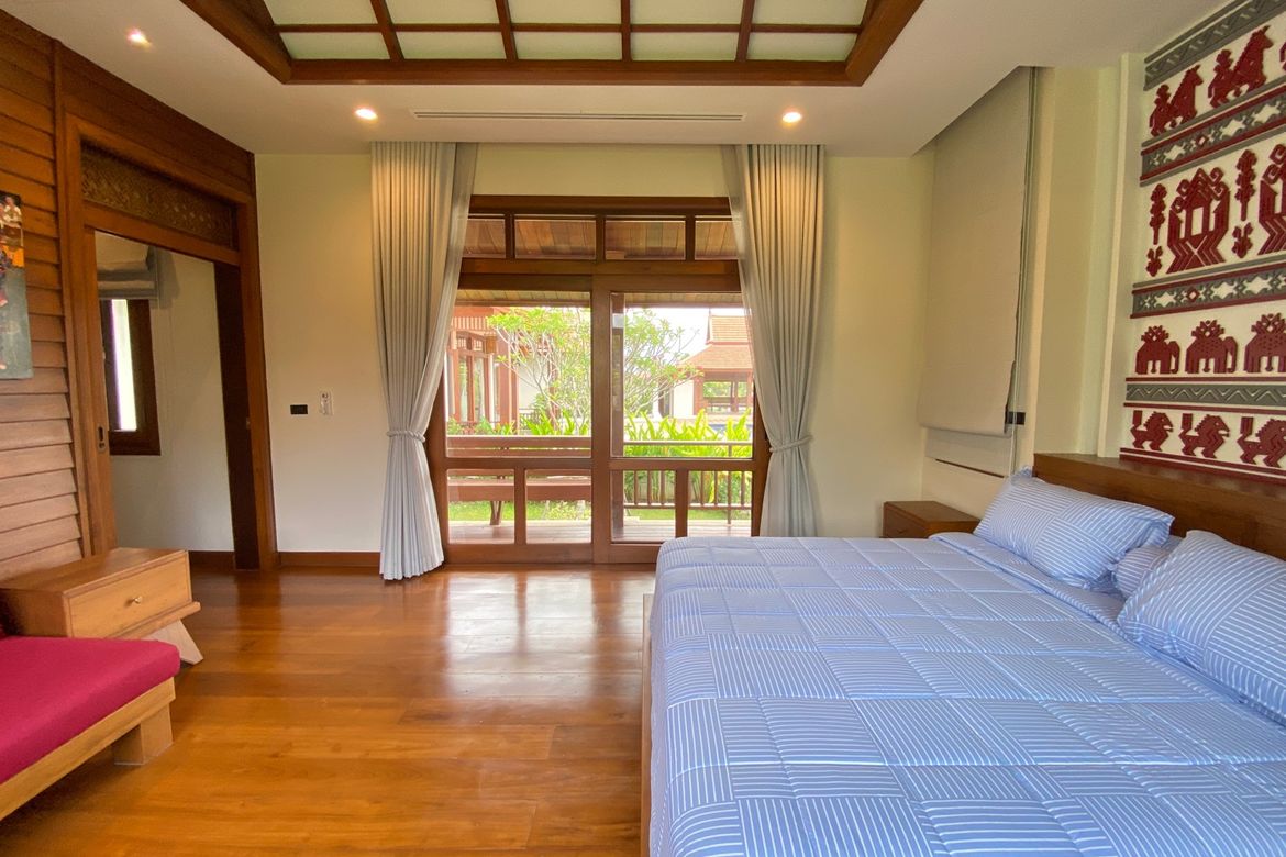 4 Bedroom House for sale-P-PHS996