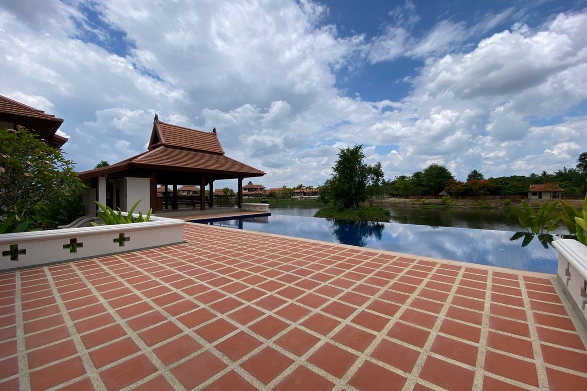 4 Bedroom House for sale-P-PHS996