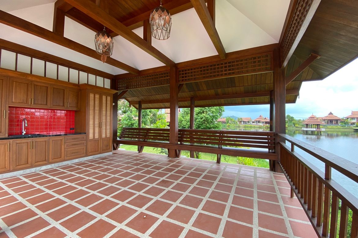 4 Bedroom House for sale-P-PHS996