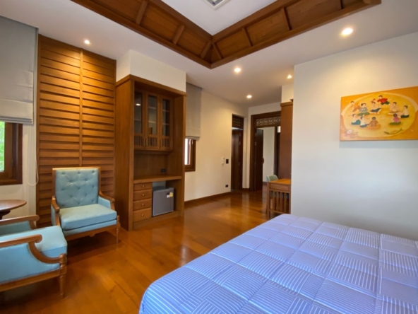 4 Bedroom House for sale-P-PHS996