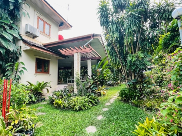 3 Bedroom House for sale-CMB-CMB04503
