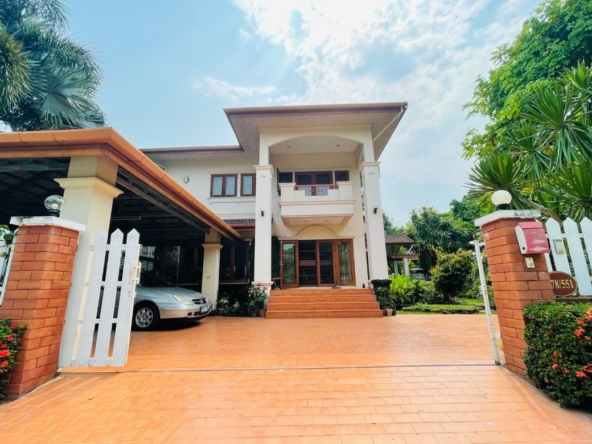 3 Bedroom House for sale-CMB-CMB04503