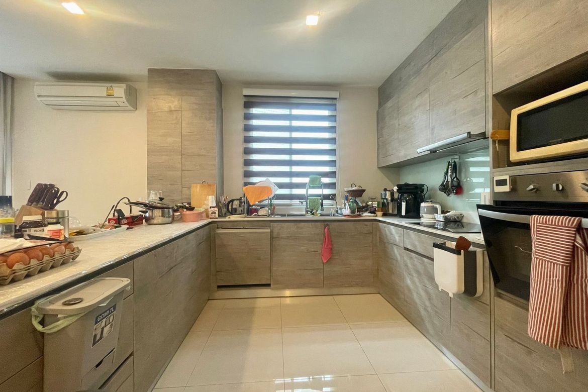 Modern Quality house for sale in community gate near Lanna International School