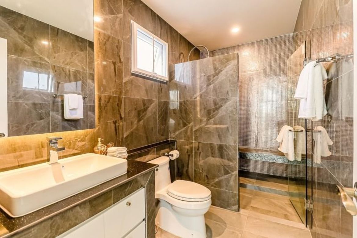 4 Bedroom House for sale-CMB-CMB04629