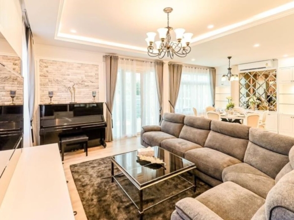 4 Bedroom House for sale-CMB-CMB04629