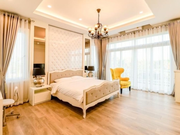 4 Bedroom House for sale-CMB-CMB04629