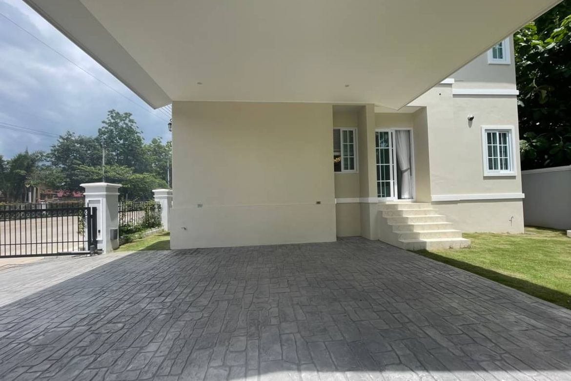 taking into account the benefits of every square inch.-CMB-CMB04682