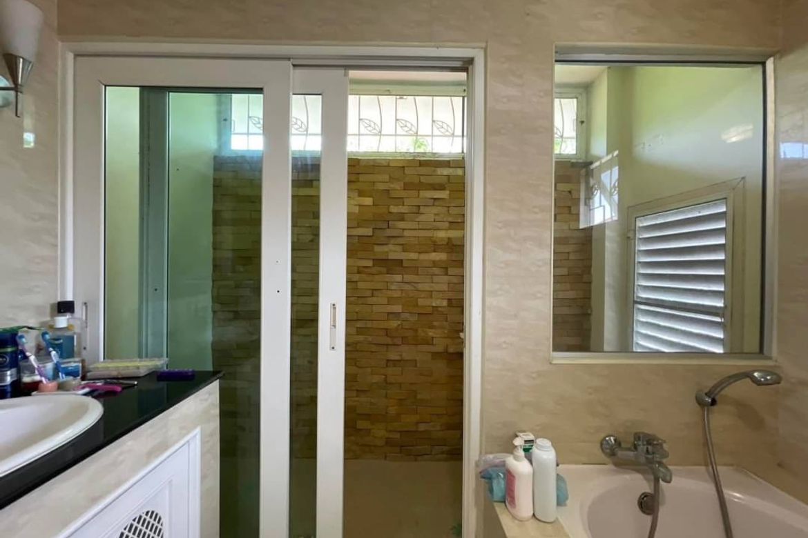 House for sale in the Home in Park project . Located within a very popular community in Nong Khwai Sub- District