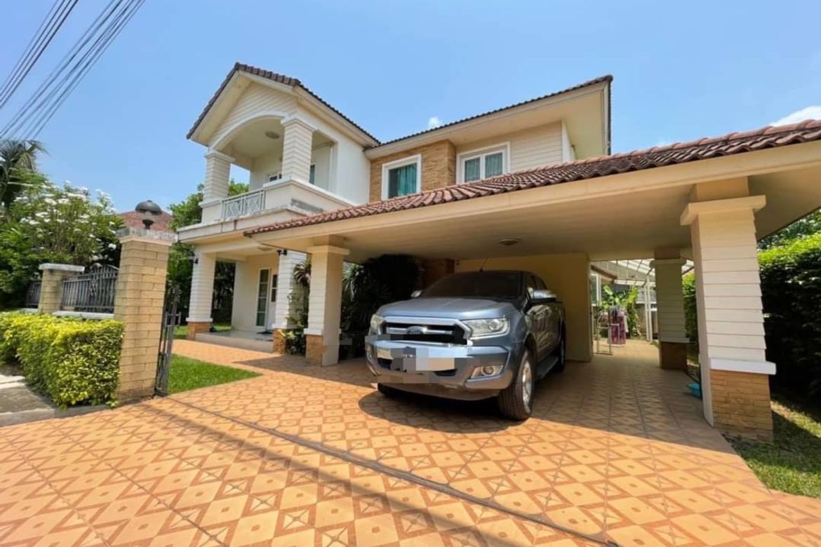 House for sale in the Home in Park project . Located within a very popular community in Nong Khwai Sub- District
