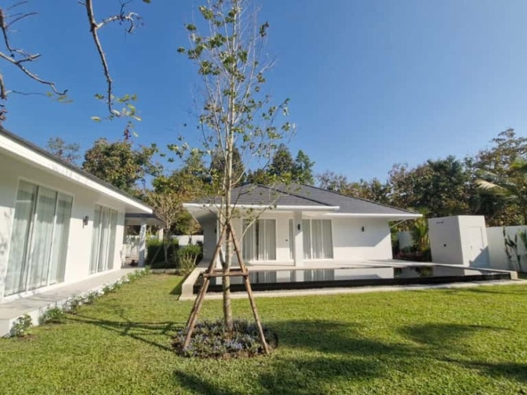 Luxury 5-Bedroom Pool Villa in a Prime Location Near International Schools in Chiang Mai-KMP-018790D