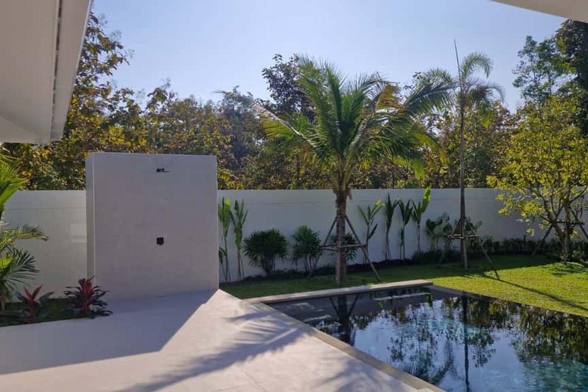 Luxury 5-Bedroom Pool Villa in a Prime Location Near International Schools in Chiang Mai-KMP-018790D