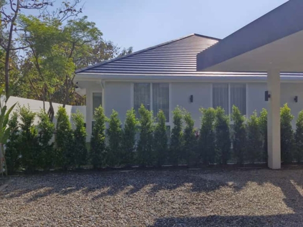 Luxury 5-Bedroom Pool Villa in a Prime Location Near International Schools in Chiang Mai-KMP-018790D