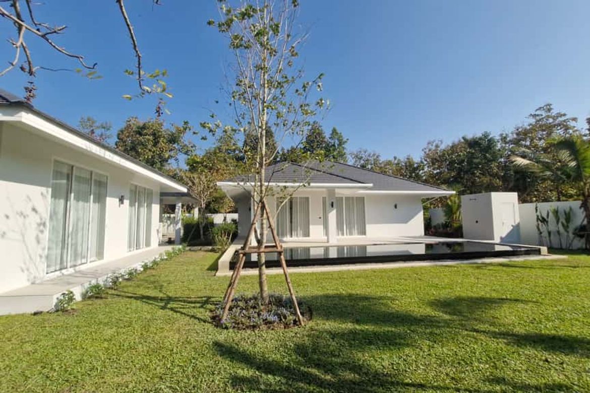 Luxury 5-Bedroom Pool Villa in a Prime Location Near International Schools in Chiang Mai-KMP-018790D