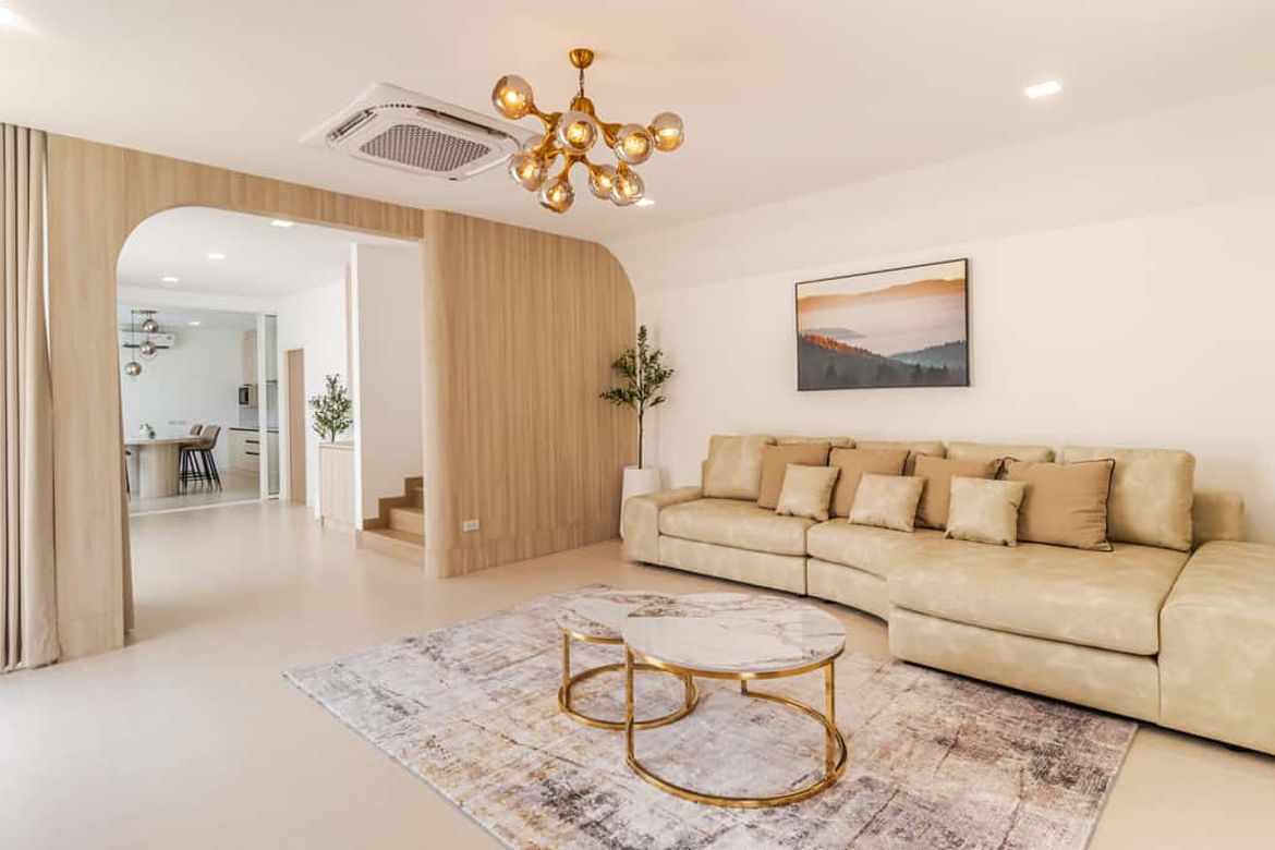 For sale 2-storey pool villa