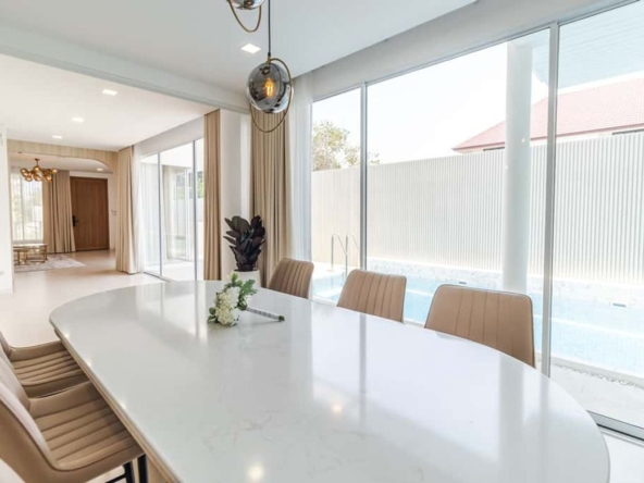 4 bedrooms