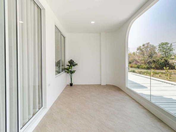 4 bedrooms