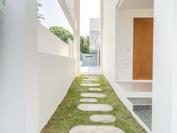 For sale 2-storey pool villa