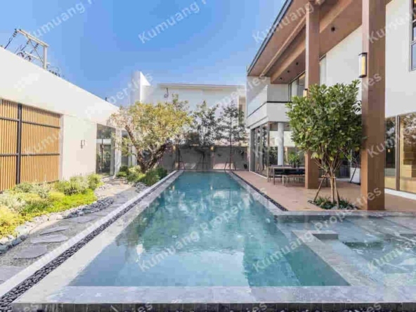 Luxury Home 5 Bedrooms in World Club Land Village