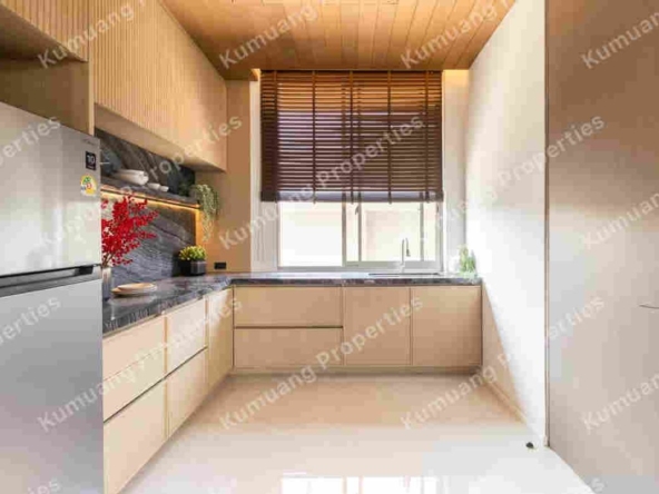 Luxury Home 5 Bedrooms in World Club Land Village