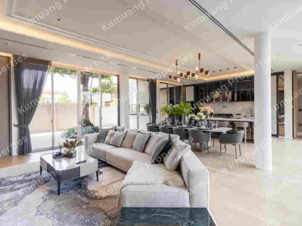 Luxury Home 5 Bedrooms in World Club Land Village
