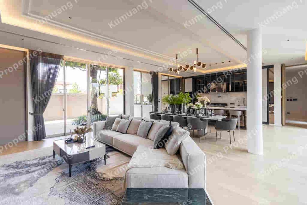 Luxury Home 5 Bedrooms in World Club Land Village