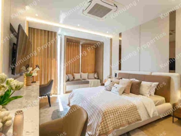Luxury Home 5 Bedrooms in World Club Land Village