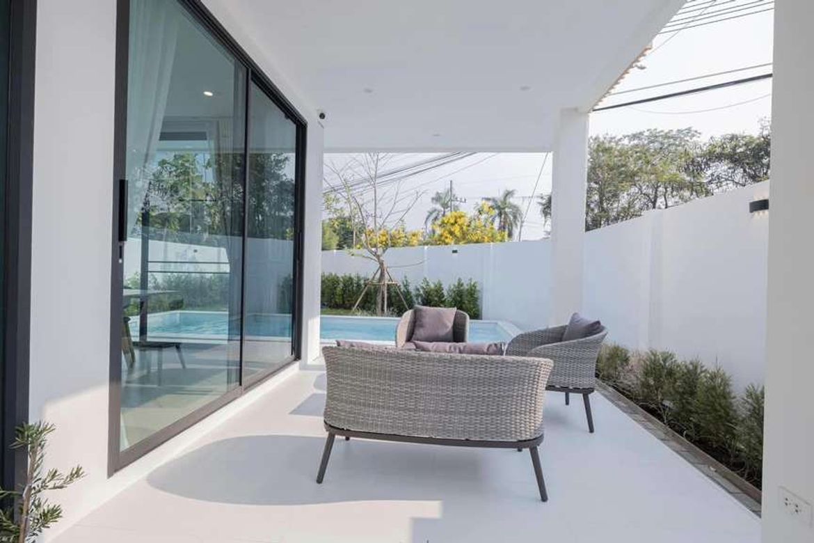 4 bedrooms in a modern style
