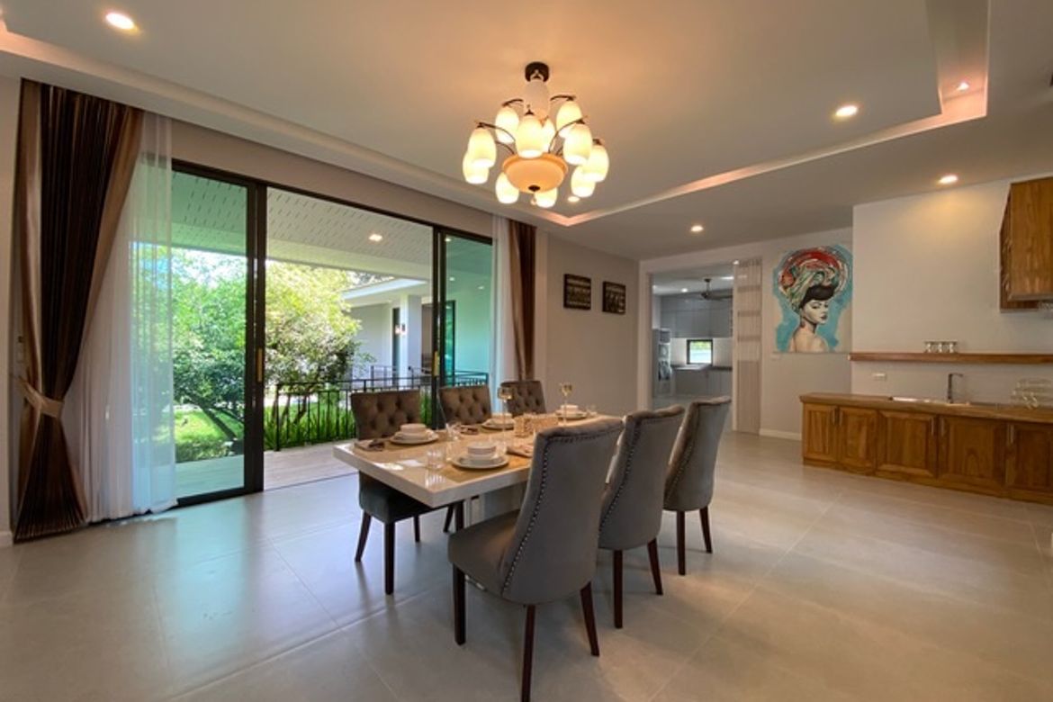 Brand new 3 bed house for sell in San Pa Tong