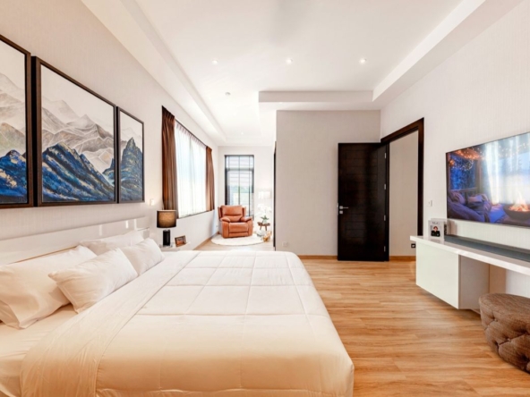Brand new 5 bed with private pool for sale in Hang Dong