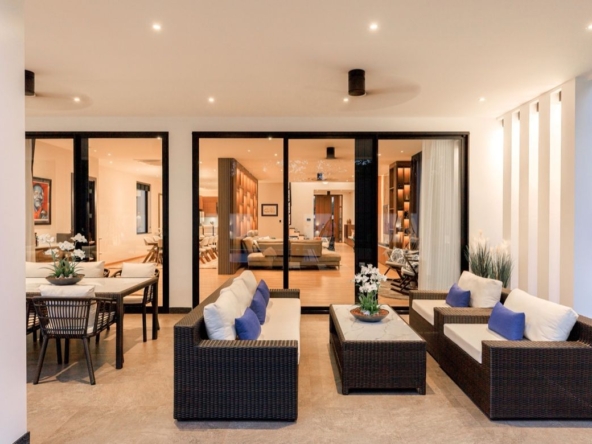 Brand new 5 bed with private pool for sale in Hang Dong