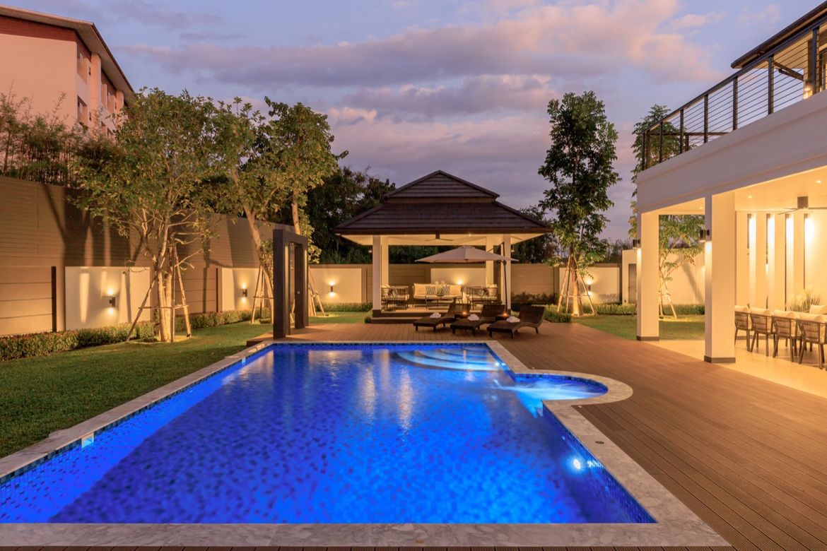 Brand new 5 bed with private pool for sale in Hang Dong