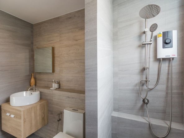 A brand new pool villa for sale in Hang Dong