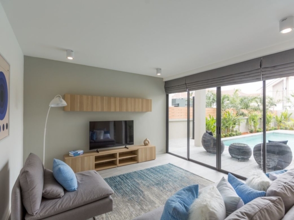 A brand new pool villa for sale in Hang Dong