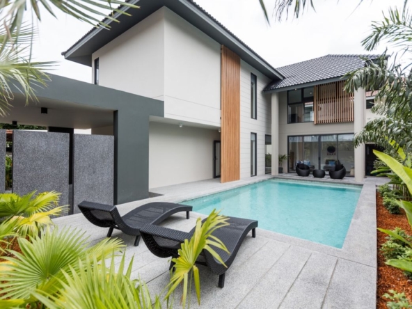 A brand new pool villa for sale in Hang Dong