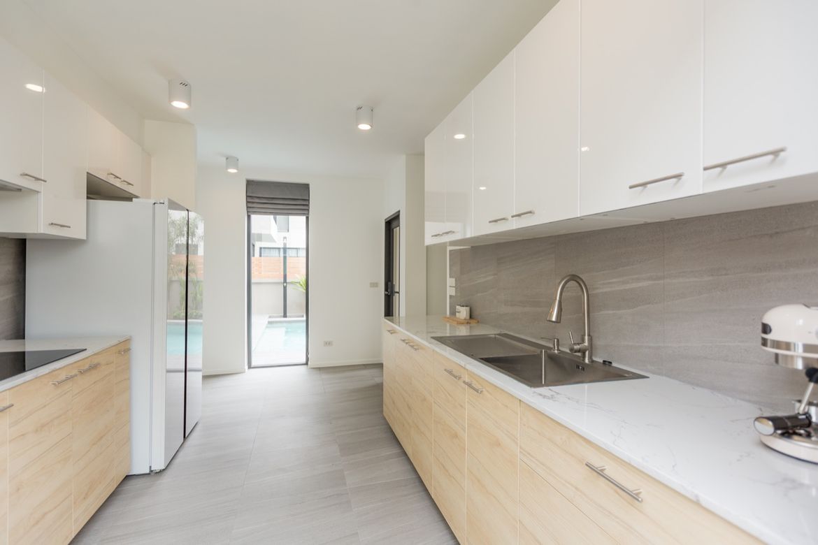 A brand new pool villa for sale in Hang Dong