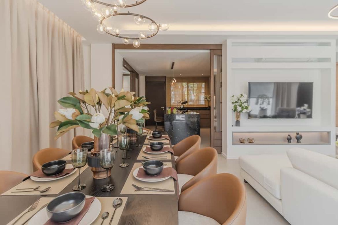 Luxury Villa with Private Pool for Sale in Summit Green Valley