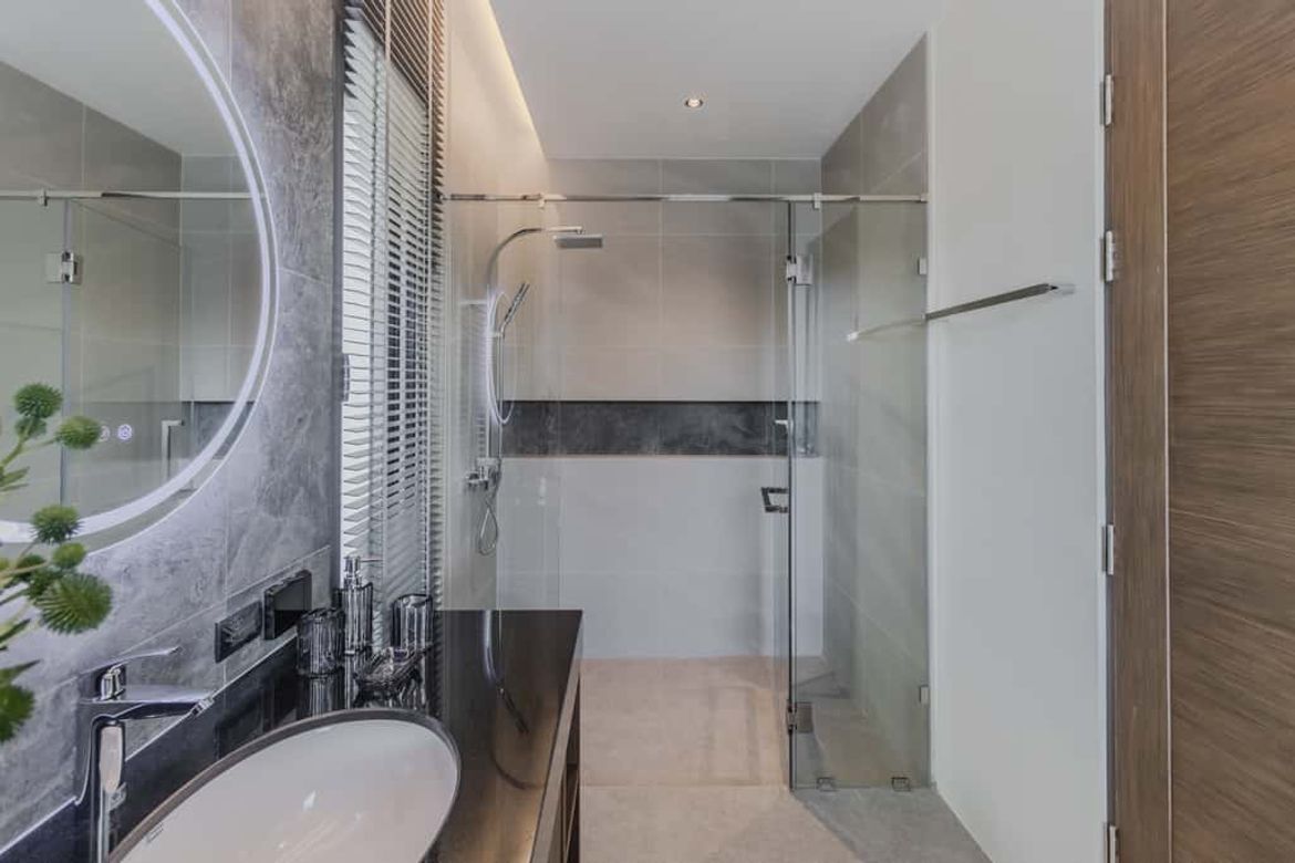 Luxury Villa with Private Pool for Sale in Summit Green Valley