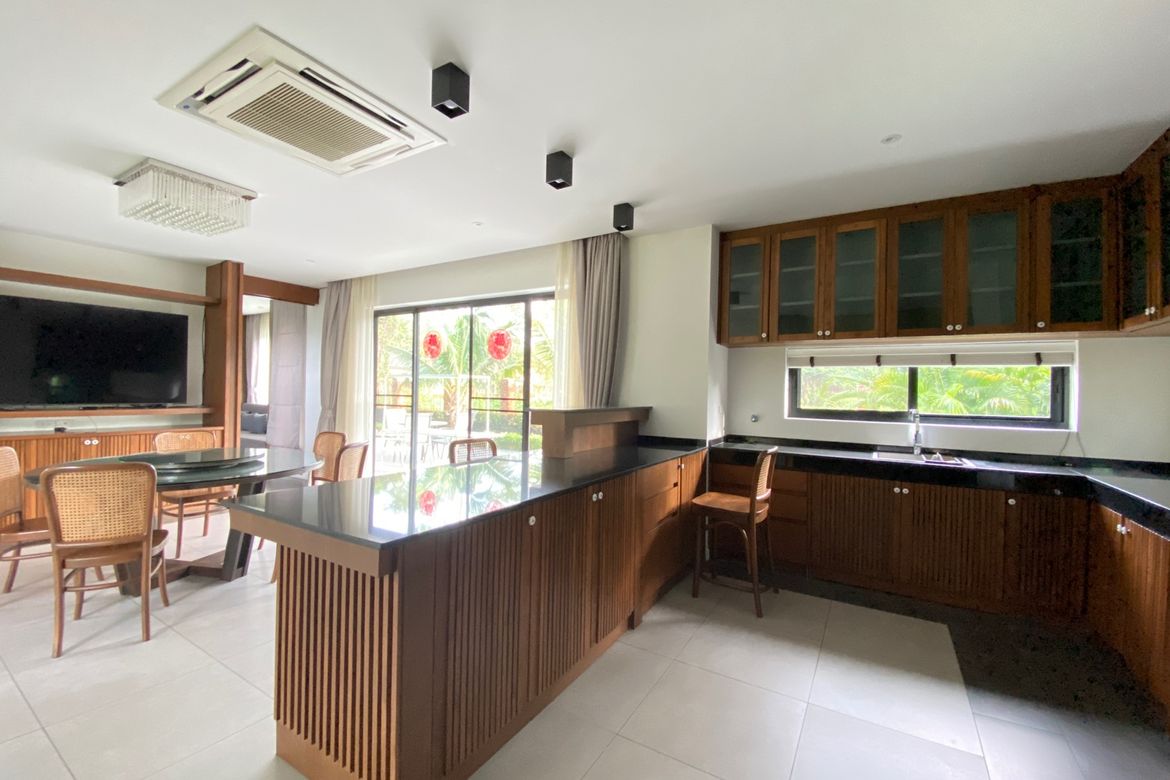 4 bed house for sale at The Green Valley Golf Course in Chiang Mai-P-PHS1014
