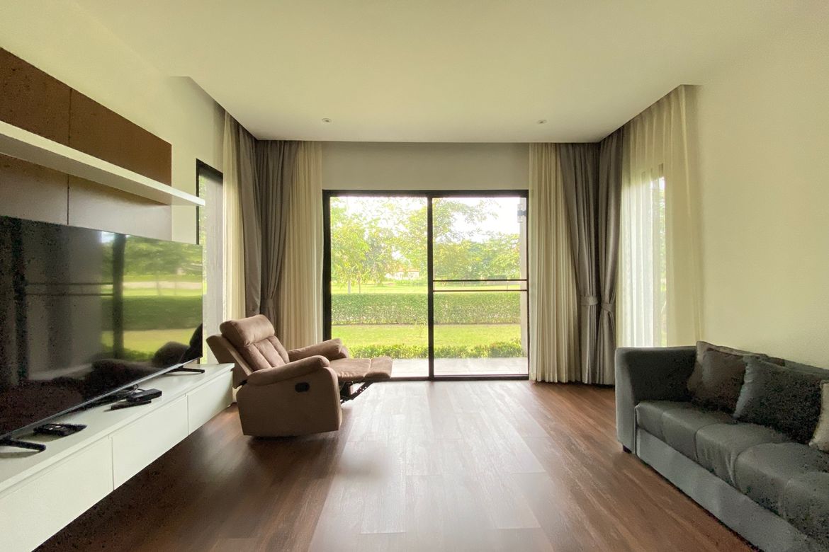4 bed house for sale at The Green Valley Golf Course in Chiang Mai-P-PHS1014