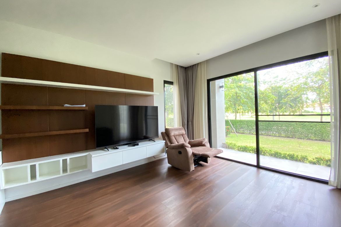 4 bed house for sale at The Green Valley Golf Course in Chiang Mai-P-PHS1014