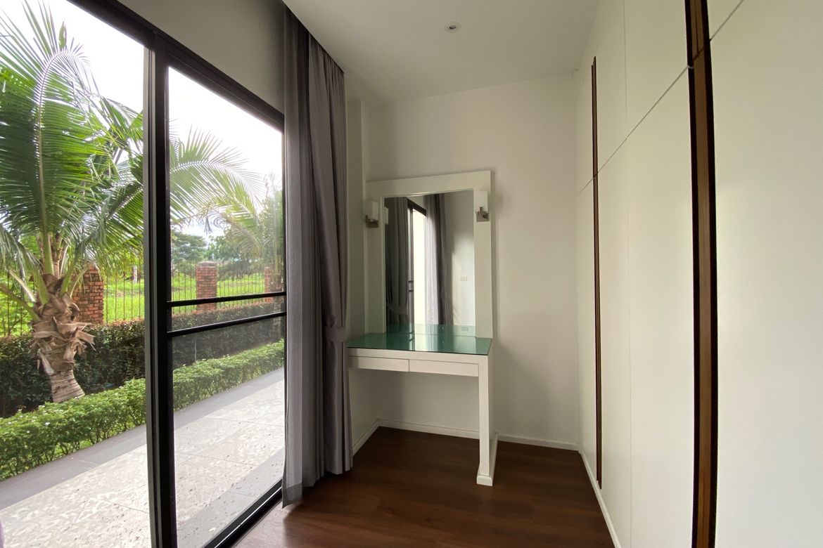 4 bed house for sale at The Green Valley Golf Course in Chiang Mai-P-PHS1014