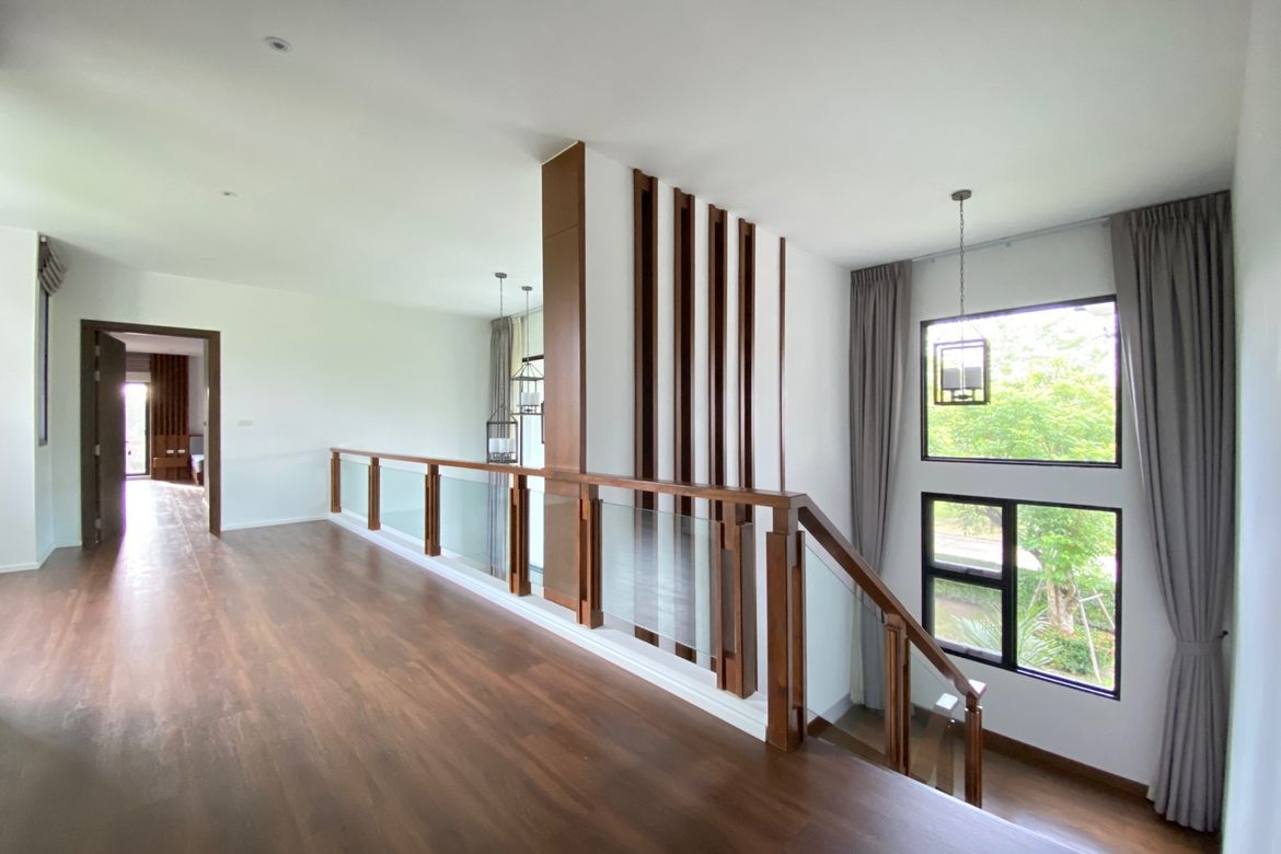 4 bed house for sale at The Green Valley Golf Course in Chiang Mai-P-PHS1014