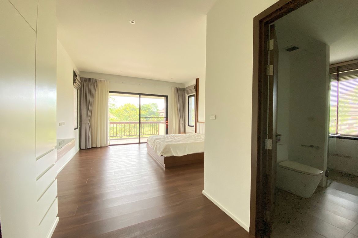 4 bed house for sale at The Green Valley Golf Course in Chiang Mai-P-PHS1014