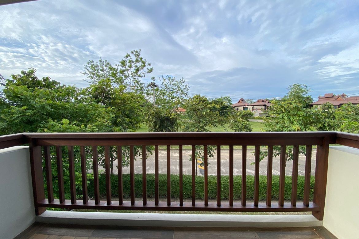 4 bed house for sale at The Green Valley Golf Course in Chiang Mai-P-PHS1014