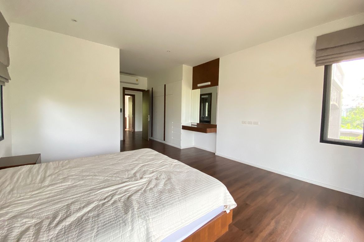 4 bed house for sale at The Green Valley Golf Course in Chiang Mai-P-PHS1014