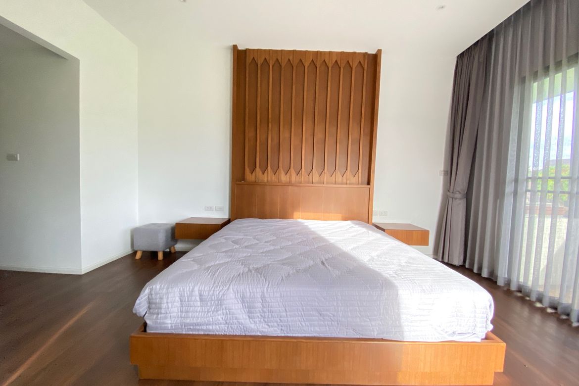 4 bed house for sale at The Green Valley Golf Course in Chiang Mai-P-PHS1014