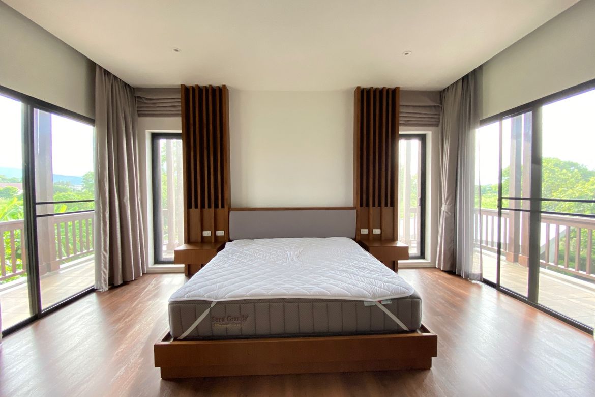 4 bed house for sale at The Green Valley Golf Course in Chiang Mai-P-PHS1014