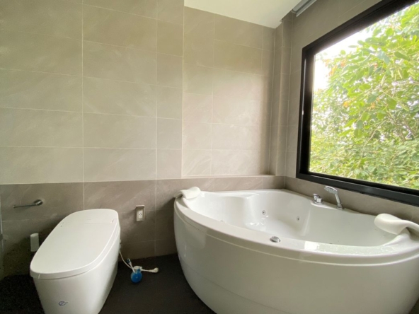 4 bed house for sale at The Green Valley Golf Course in Chiang Mai-P-PHS1014